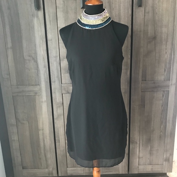 Lulus Dresses & Skirts - Sequins neck dress